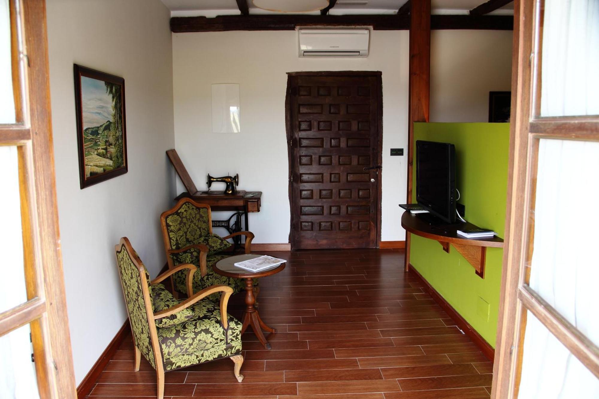 Concejo Hospederia Hotel Valoria la Buena Luaran gambar