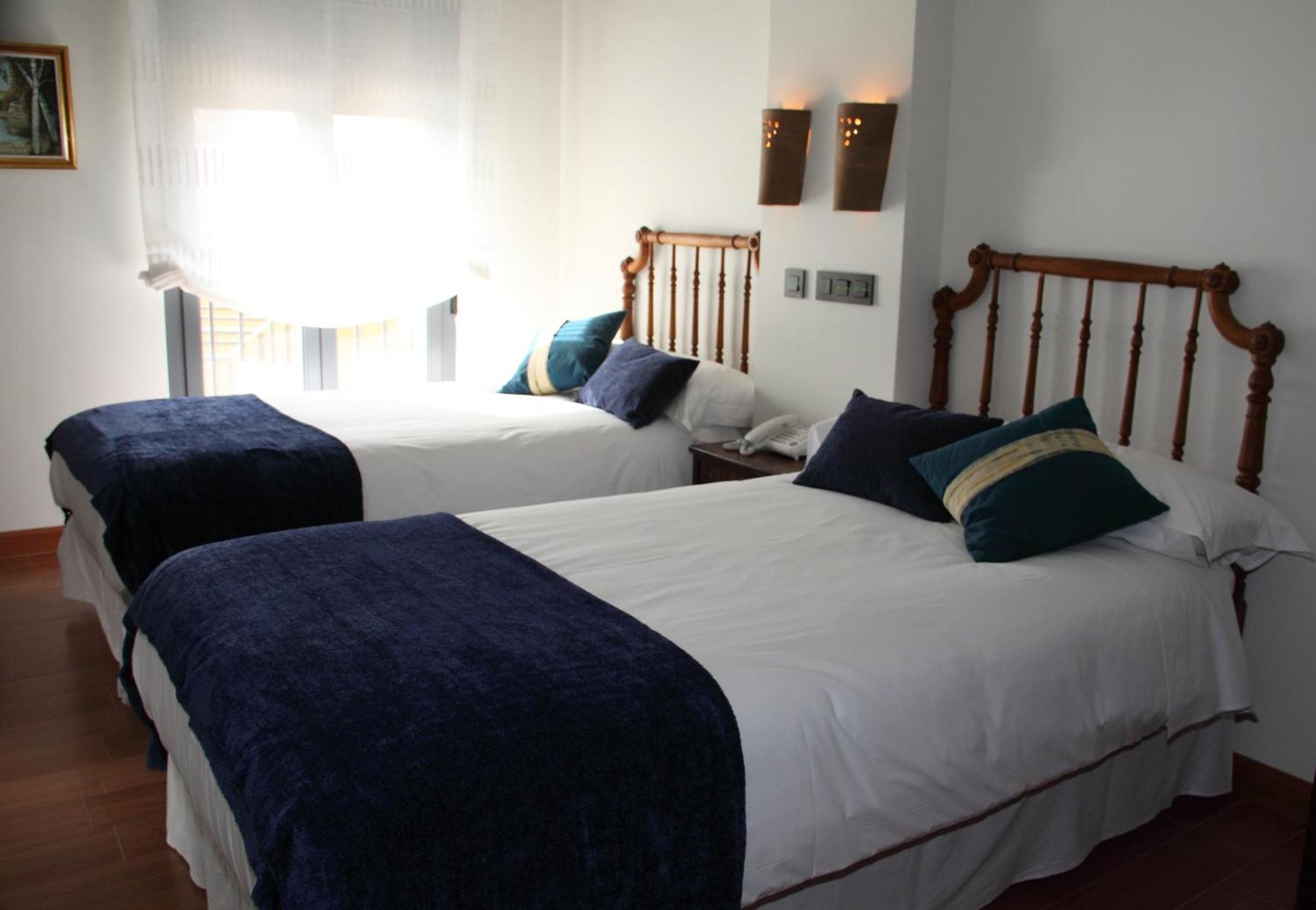 Concejo Hospederia Hotel Valoria la Buena Luaran gambar