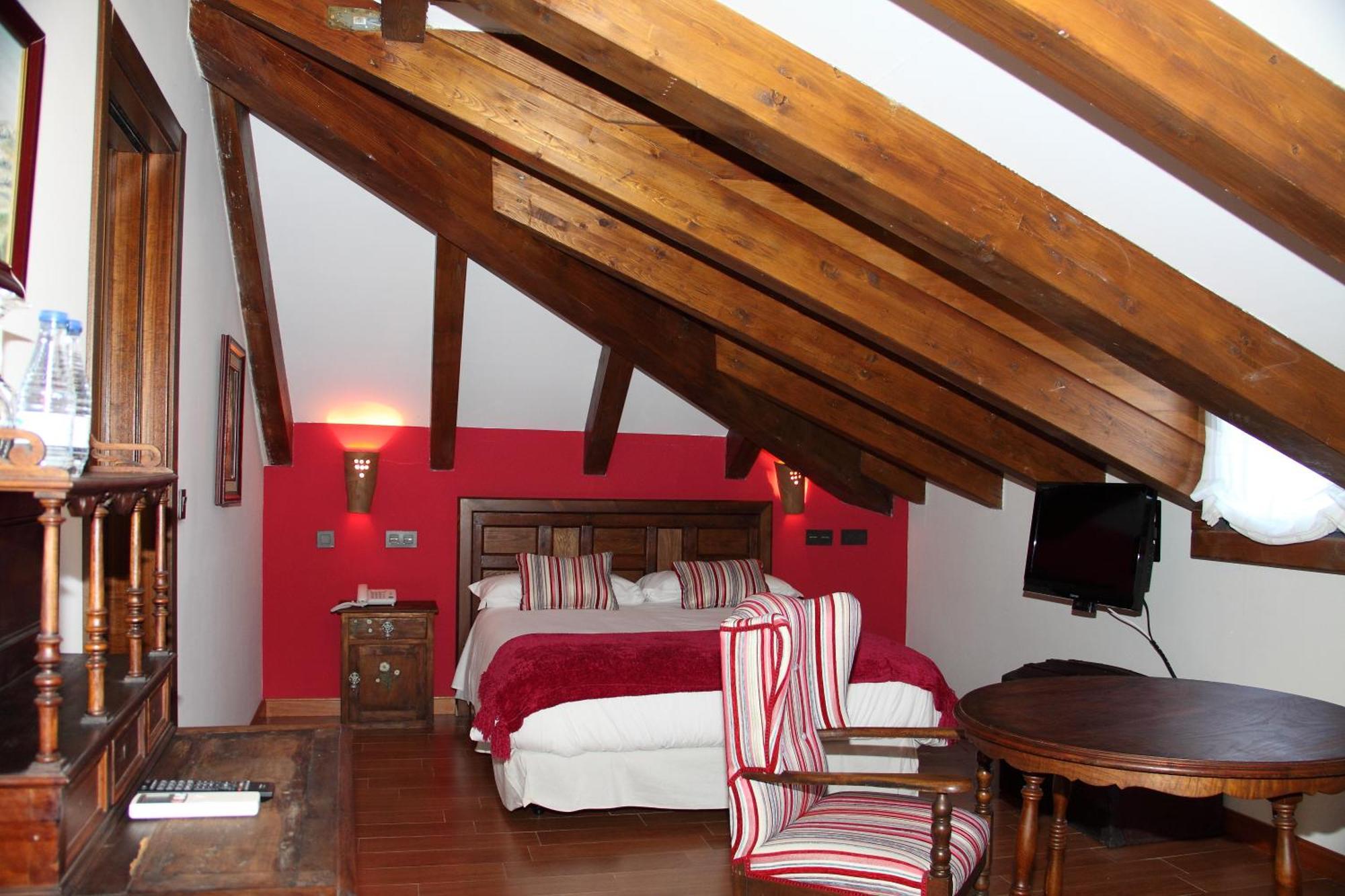 Concejo Hospederia Hotel Valoria la Buena Bilik gambar