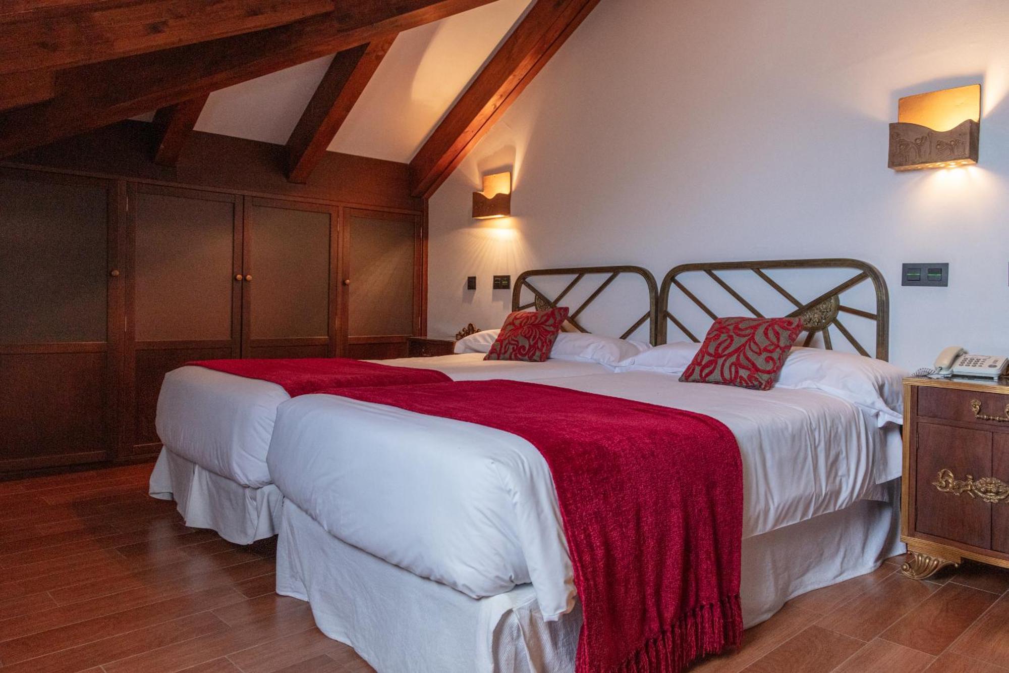 Concejo Hospederia Hotel Valoria la Buena Bilik gambar