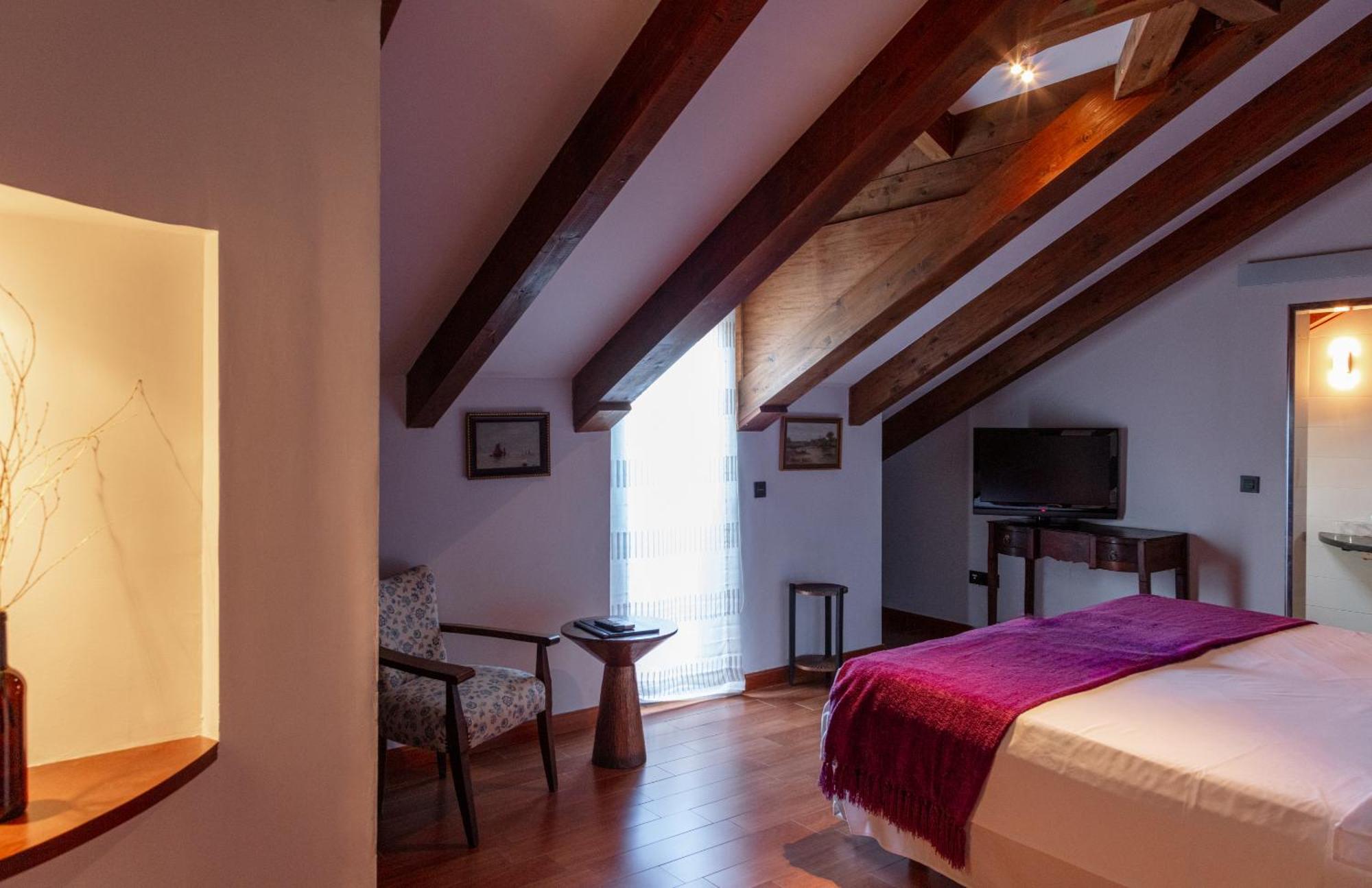 Concejo Hospederia Hotel Valoria la Buena Luaran gambar