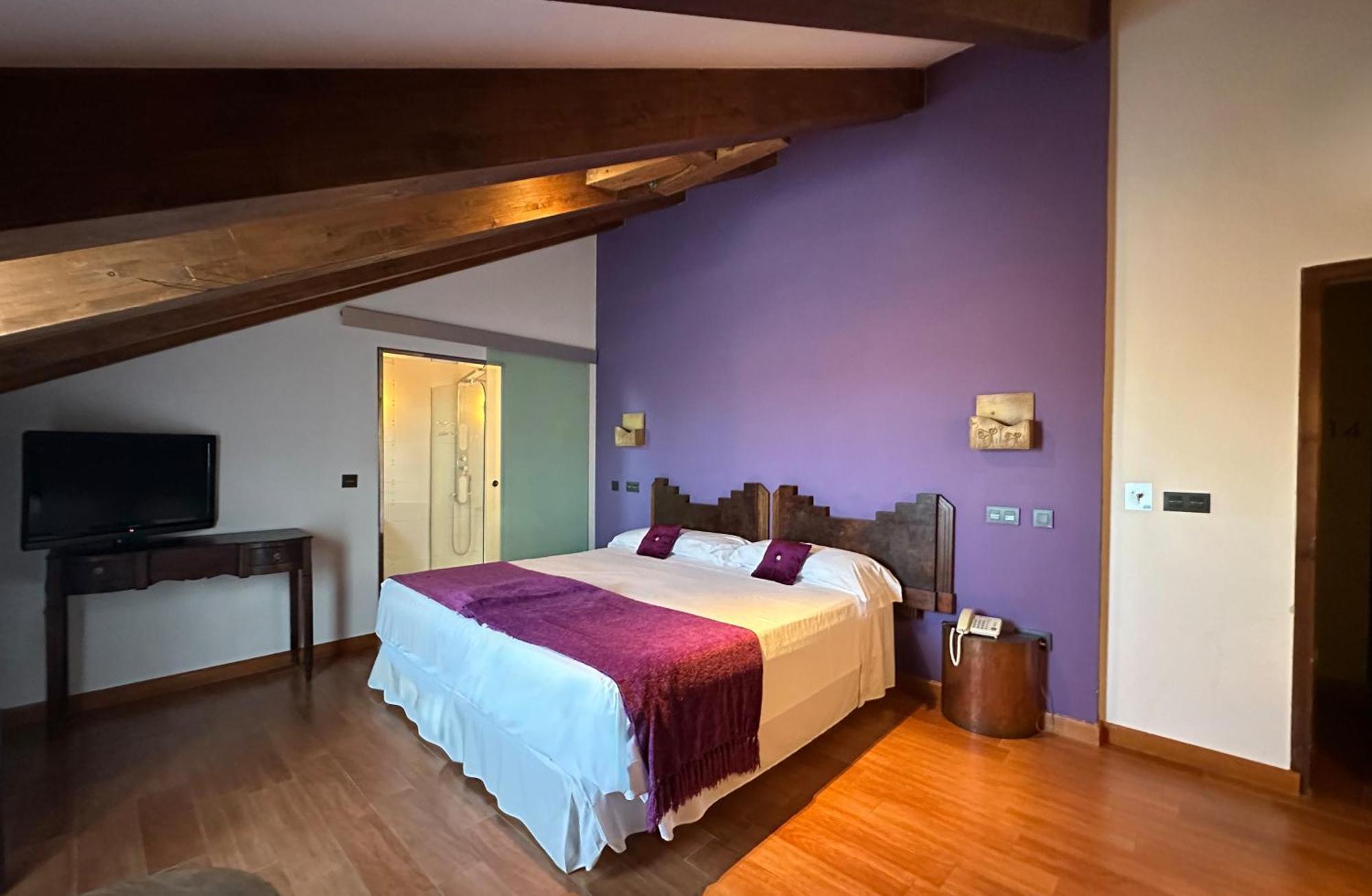 Concejo Hospederia Hotel Valoria la Buena Luaran gambar